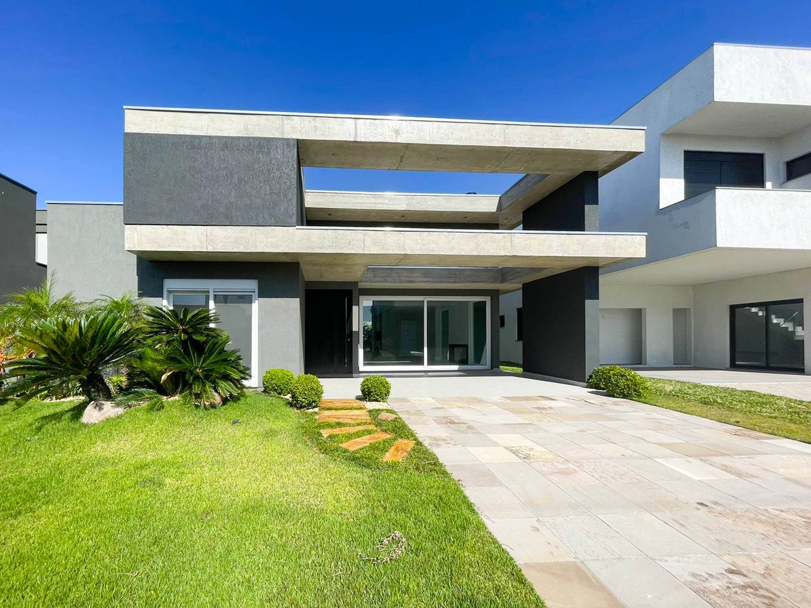 Casa em Condomínio 4 dormitórios para venda, Araça em Capão da Canoa | Ref.: 4938