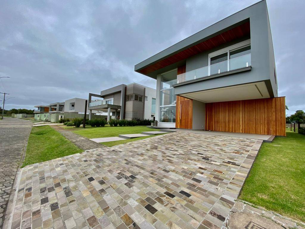 Casa em Condomínio 5 dormitórios para venda, Parque Antártica em Capão da Canoa | Ref.: 5558