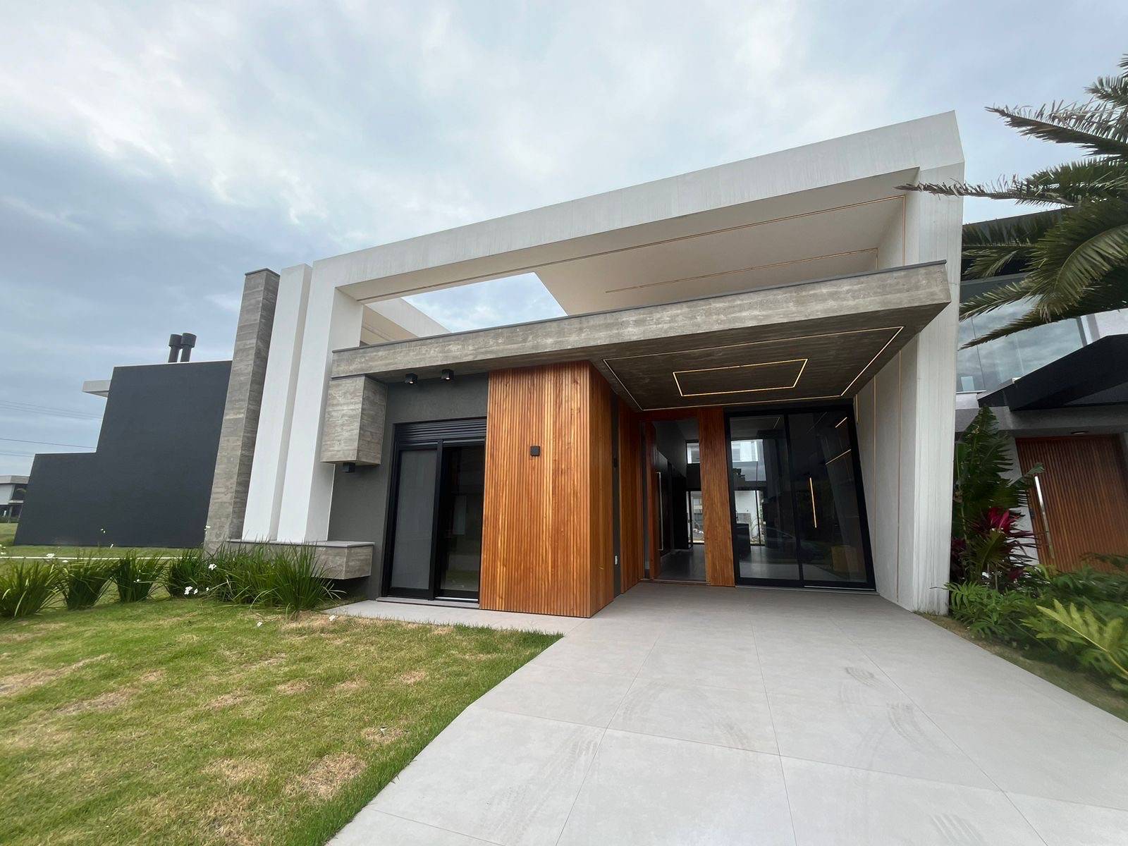 Casa em Condomínio 4 dormitórios para venda, Condomínio Sunset Xangri-Lá em Xangri-lá | Ref.: 8807